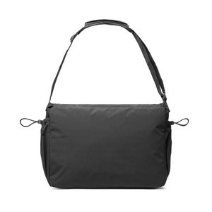 XD Xclusive P732.14 - KENTO URBAN Messenger-Tasche aus RCS-recyceltem Nylon, 15,6 Zoll