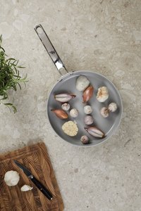 Vinga V26128 - VINGA Alte RCS recycelte Aluminium-Bratpfanne 25 cm